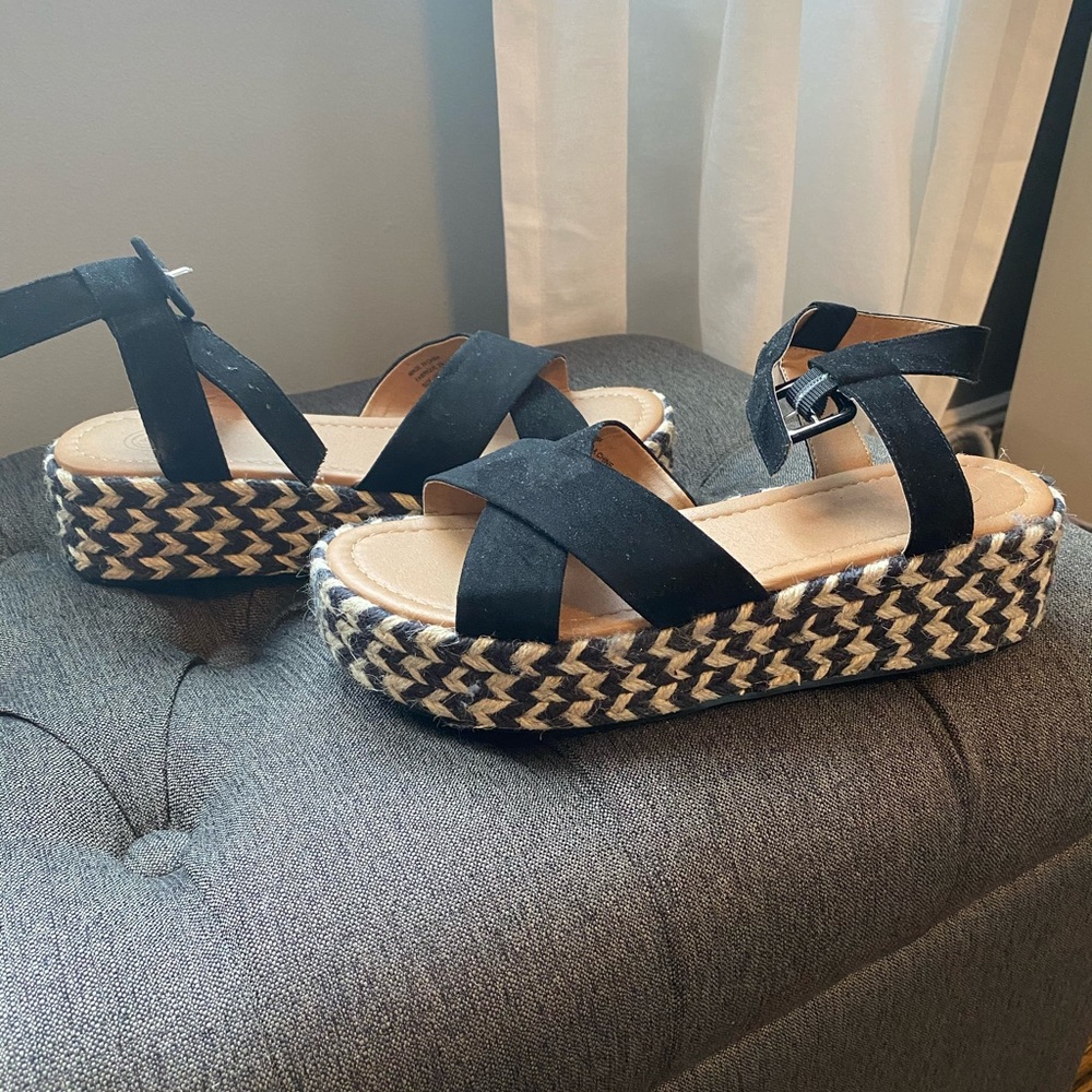 NEW! Urban Outfitters Cora Platforms!
